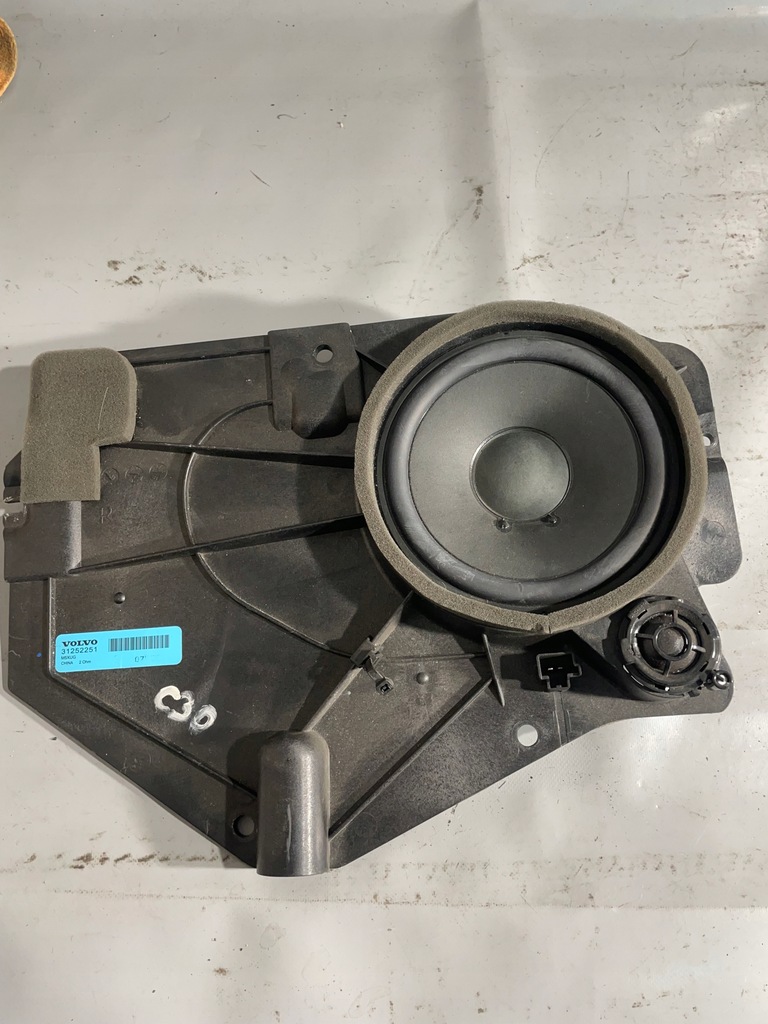 фото №1, Динамик задняя volvo c30 i 31252251