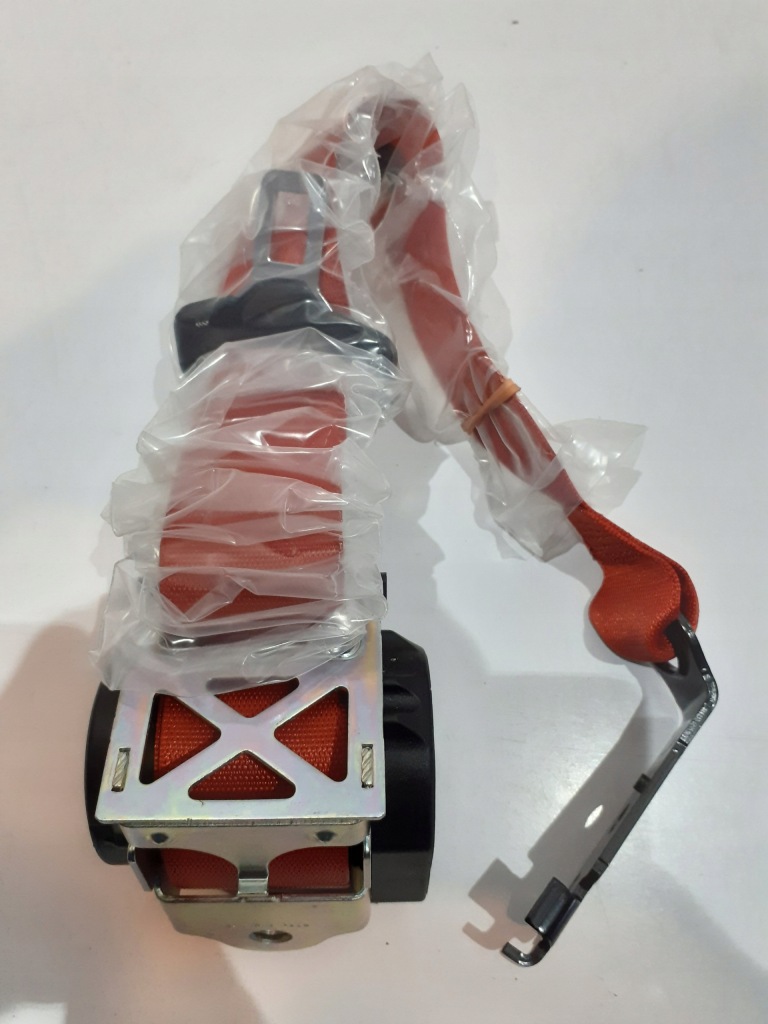 фото №2, Pas безопасности новый задний mercedes cls