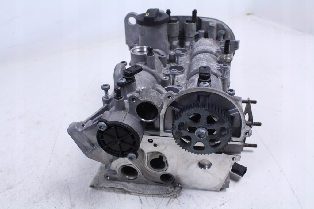 фото №4, Головка двигуна vw t-roc 1,0 tsi 19r.