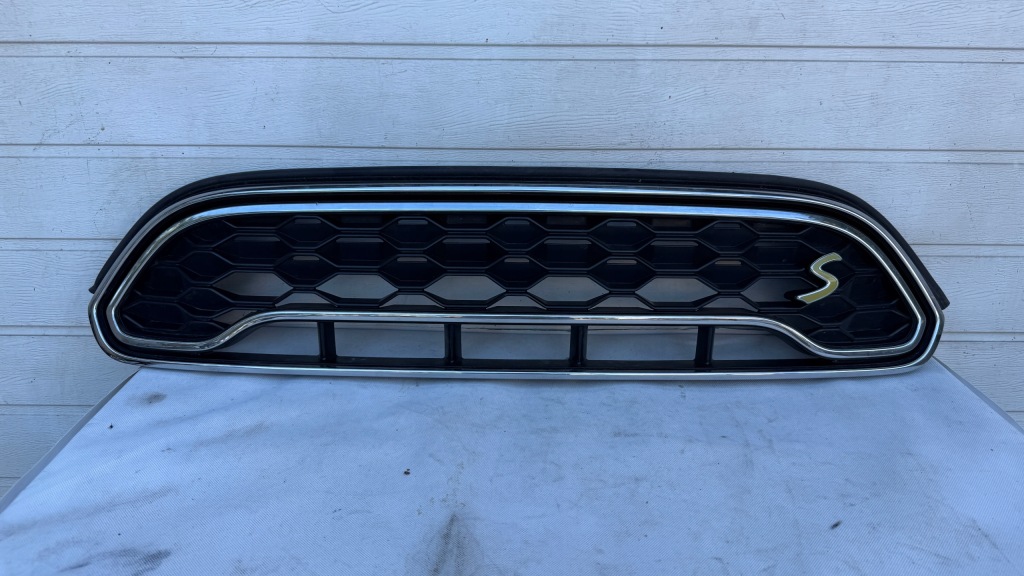 фото №1, Решётка радиатора решётка радиатора бампера mini cooper f60 countryman s 7405406