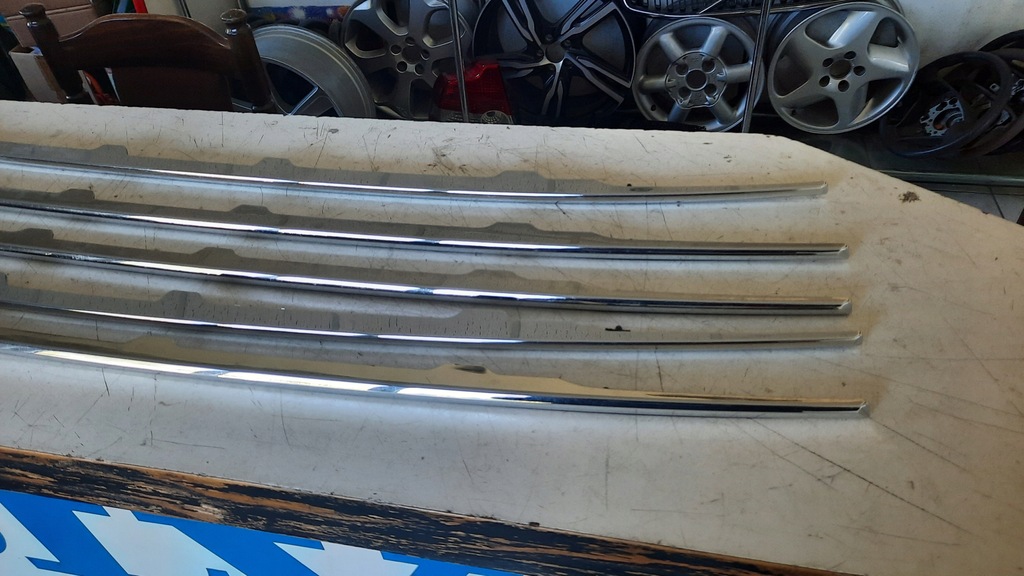 фото №3, Молдинг крышки задняя volvo s80 хром