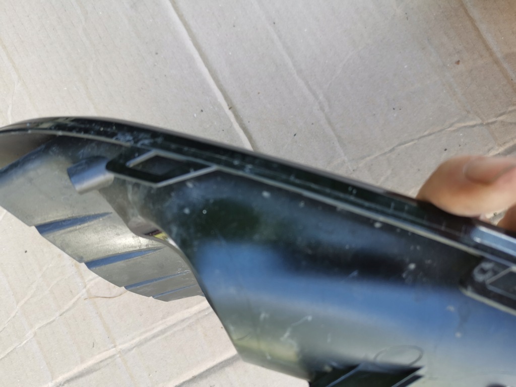 Купити Hyundai i30 рестайлінг  решітка бампера права 86564-g4520