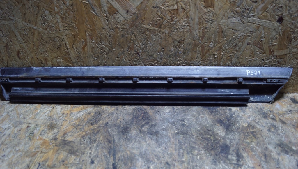 фото №6, Audi a8 d3 молдинг дверь нижняя правая задняя