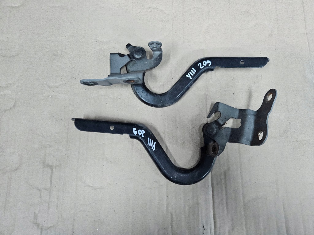 фото №1, Toyota yaris iii 12-18 петли капот 209