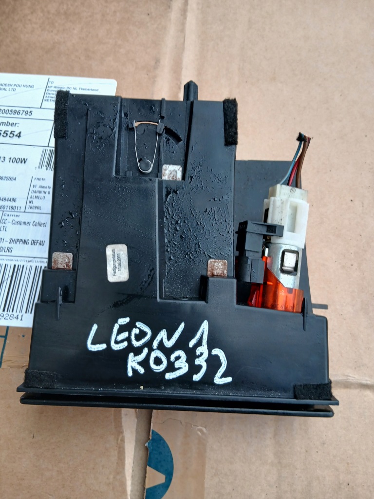 фото №1, Пепельница seat leon i 1m0857975