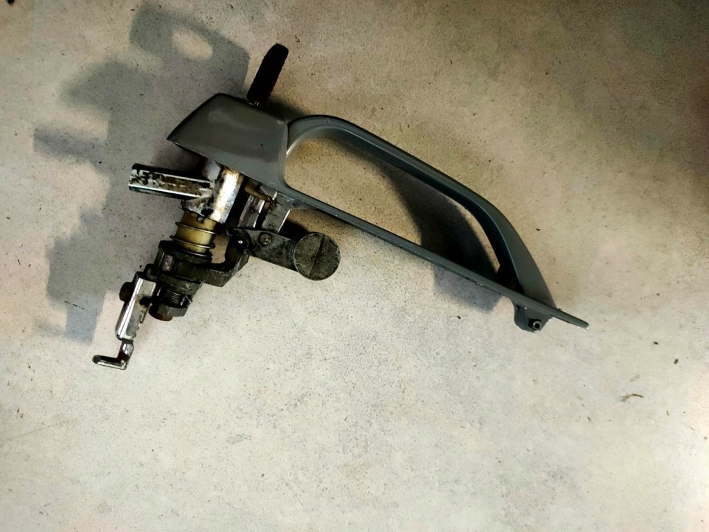 2 x ручка зовнішня do mercedesa 107 пара з ключ фарбована Зі Шроту