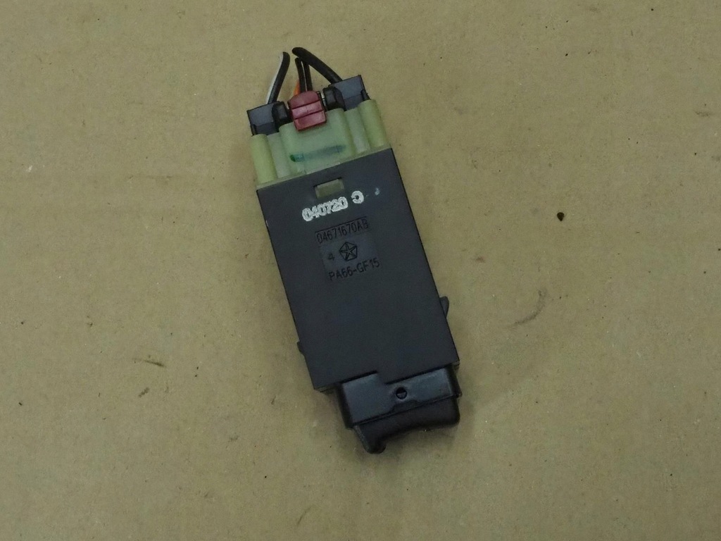 фото №12, Переключатель подогрев стекло chrysler pt cruiser 04671670ab