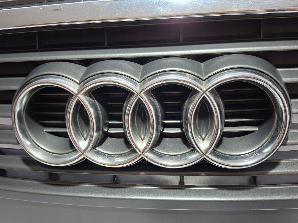 Купити A3 8p lift решітка радіатора бампера перед решітка радіатора 8p0853651m емблема logo super стан