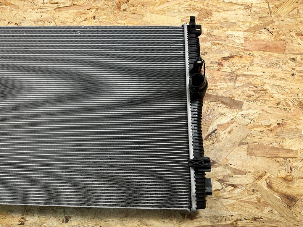 фото №9, Радіатор wody bmw 3 g20 g21 g29 8666748 2.0 гібрид