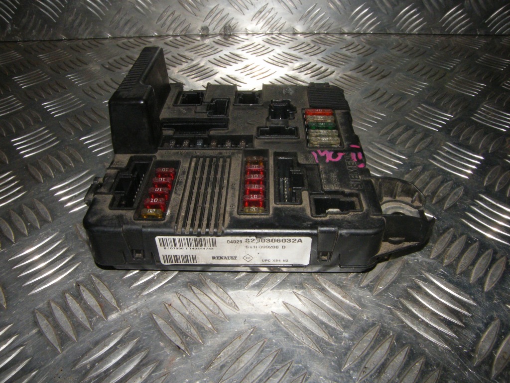 фото №1, Модуль bsi uch коробка megane ii scenic 8200306032