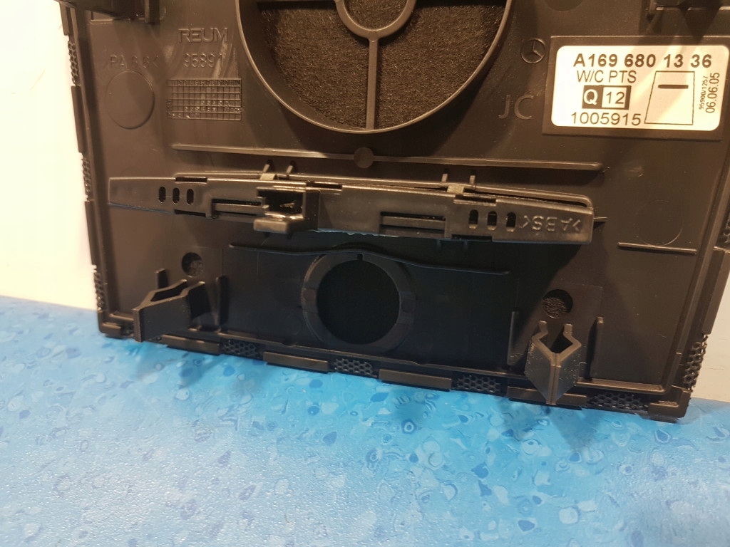 Mercedes a w169 накладка динамика панели a1696801336 в Украине