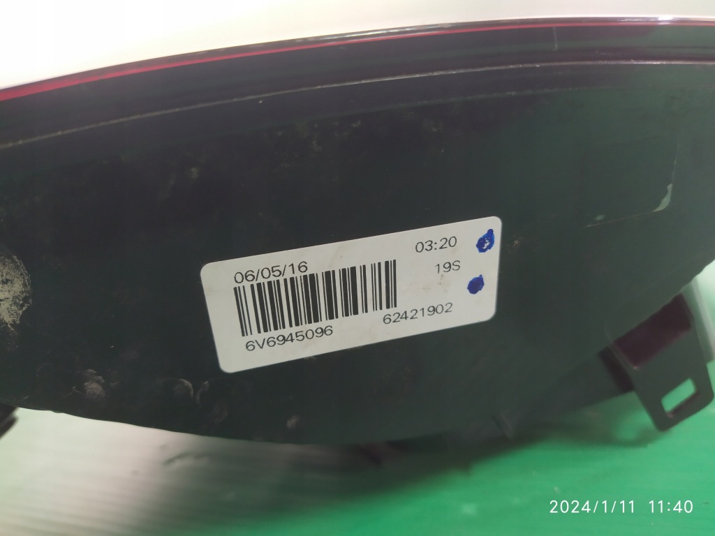 фото №10, Лампа правая задняя skoda fabia iii kombi 6v9945096