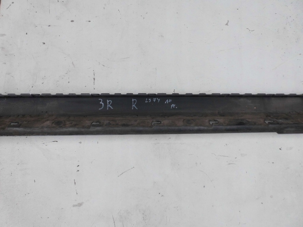 фото №11, Молдинг захист поріг 3r0853860a seat exeo права