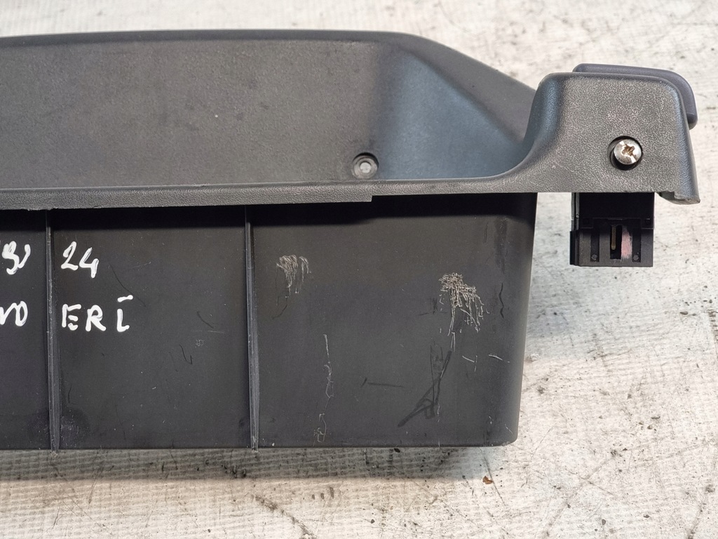 фото №8, Корпус спидометра защита land rover freelander i 00r