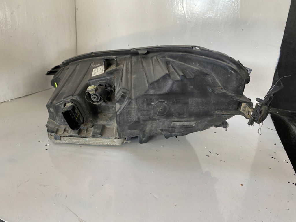 Tesla s рестайлинг  фара правый перед full led 105357300c Доставка