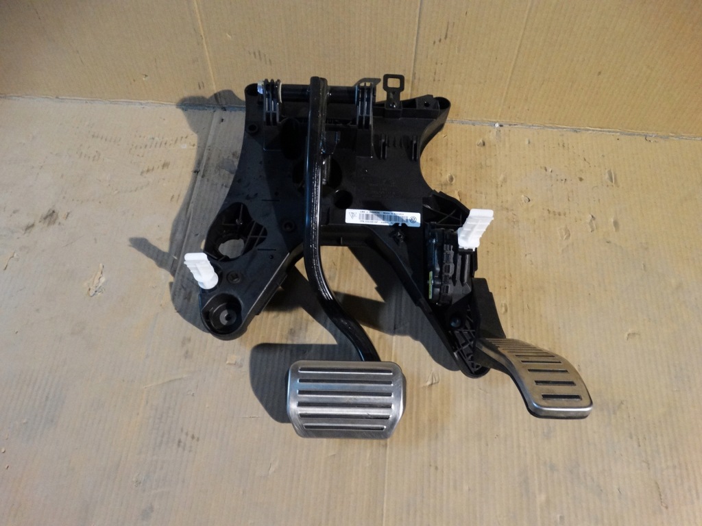 фото №1, Педаль газа + тормоза vw touareg 7p6 cayenne 7p5 1