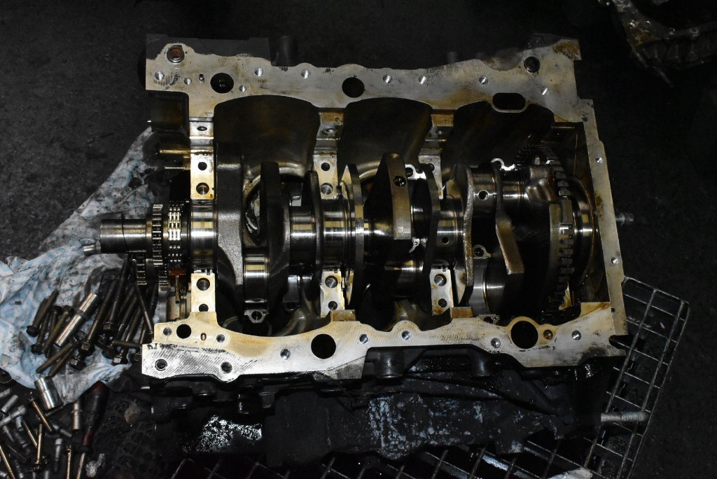 Блок низ  двигателя wał maserati levante 3.0 v6 430 km 16-20 в Украине