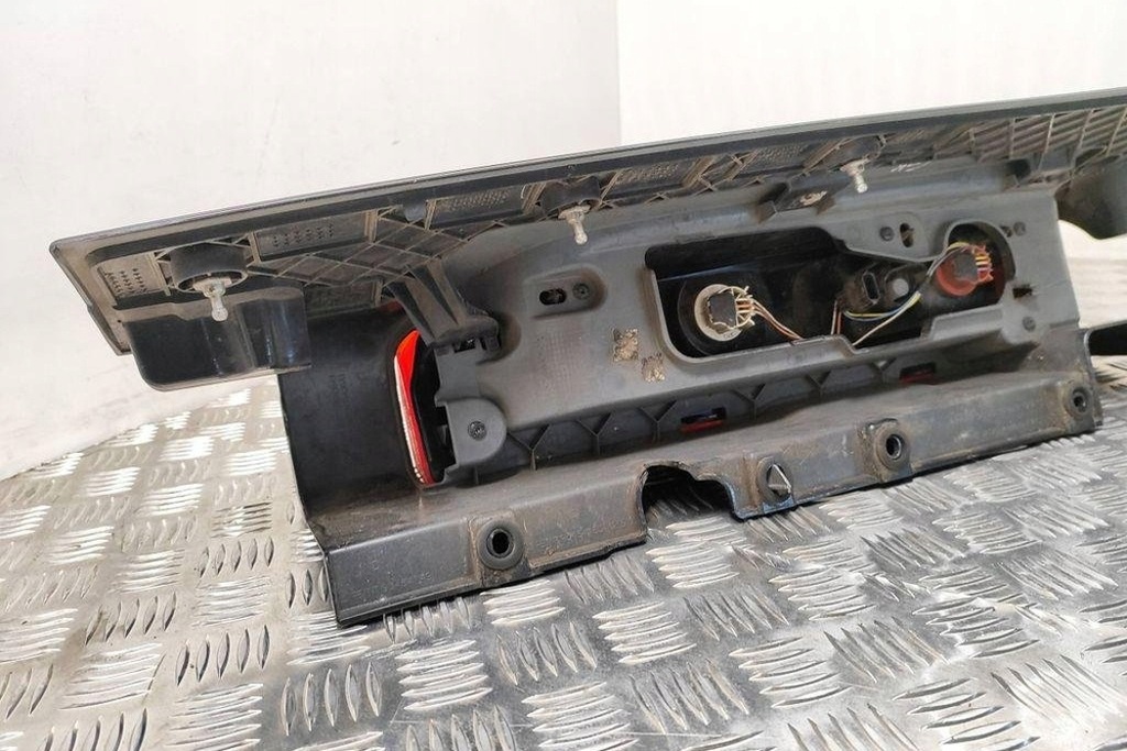 фото №13, Лампа ліва задня opel vivaro c 265a61090r 1.6l дизель 2016