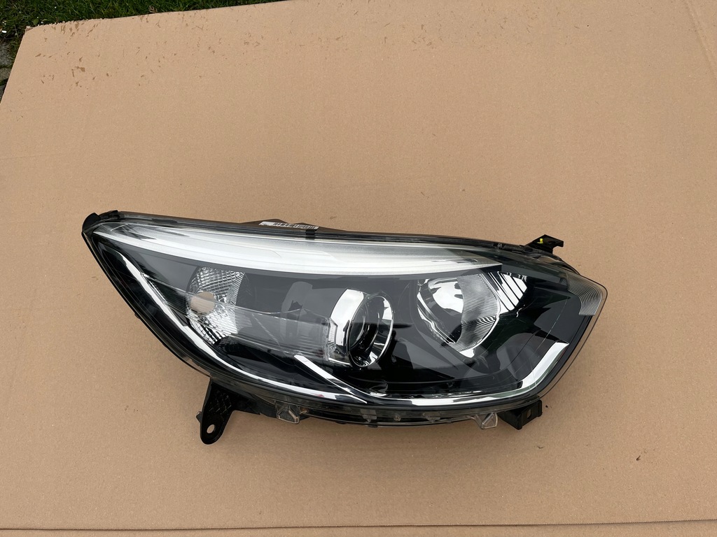 фото №4, Лампа правая europa renault captur i 2013 - 2017 .