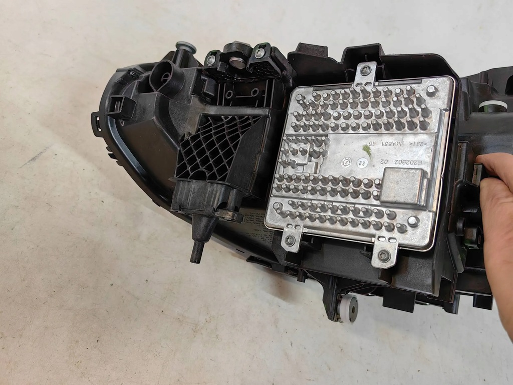 фото №10, Bmw m2 g87, 2 g42 - лампа led shadow правая polecam