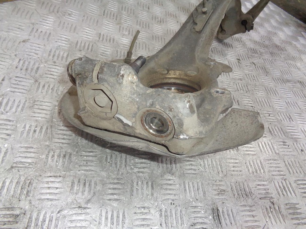 фото №5, Поворотный кулак ступица правый перед передняя + рычаги audi a4 b8 1.8 tfsi 2008-