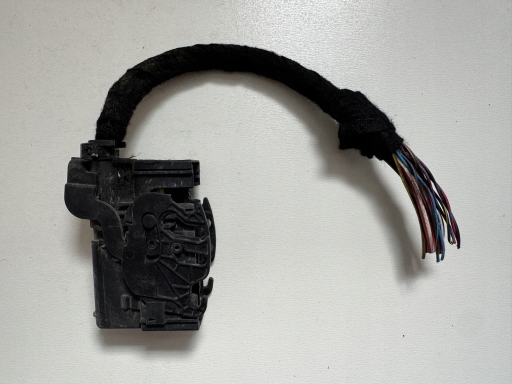 фото №1, Штекер 0265800422 / 13277812