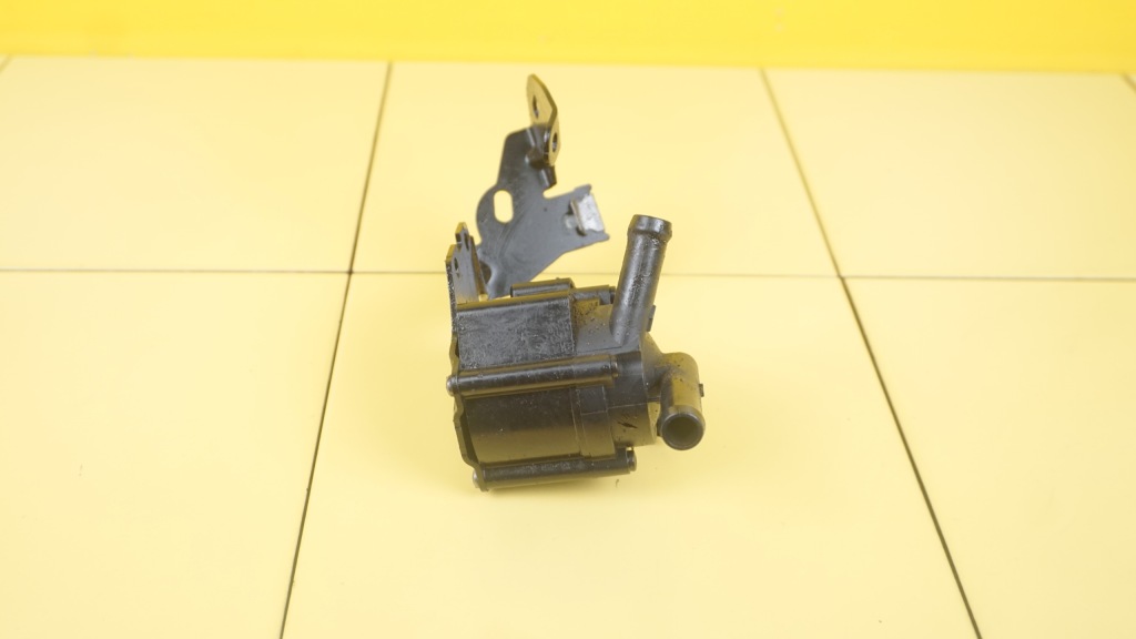 Купить Mini r60 r55 r56 1.6 t thp 14r 184km n18b16a дополнительная насос воды 8843817