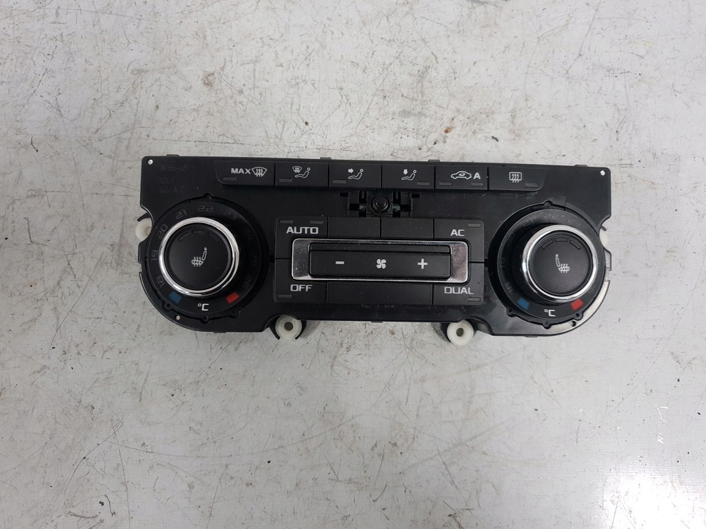 фото №1, Skoda octavia ii lift панель кондиционера