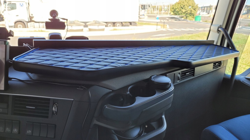 фото №7, Полка stolik na приборная панель tir volvo fh 4 / fh 5 кожзам royal