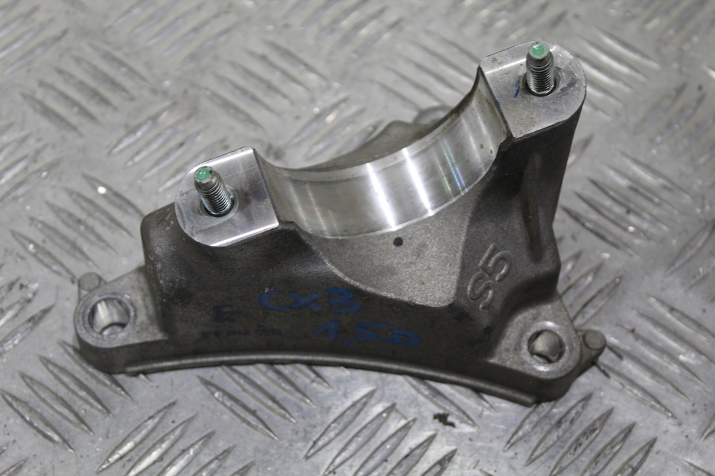 фото №1, Кронштейн підпора піввісь mazda cx3 lift