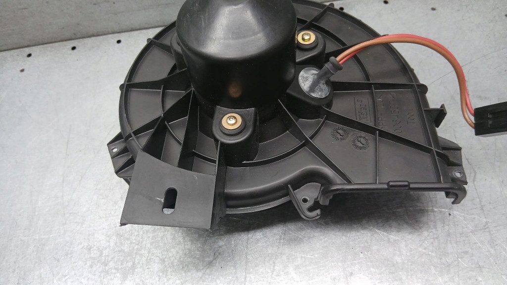 Вентилятор обігрівача opel corsa c 1.2b 01r 006453t в Україні