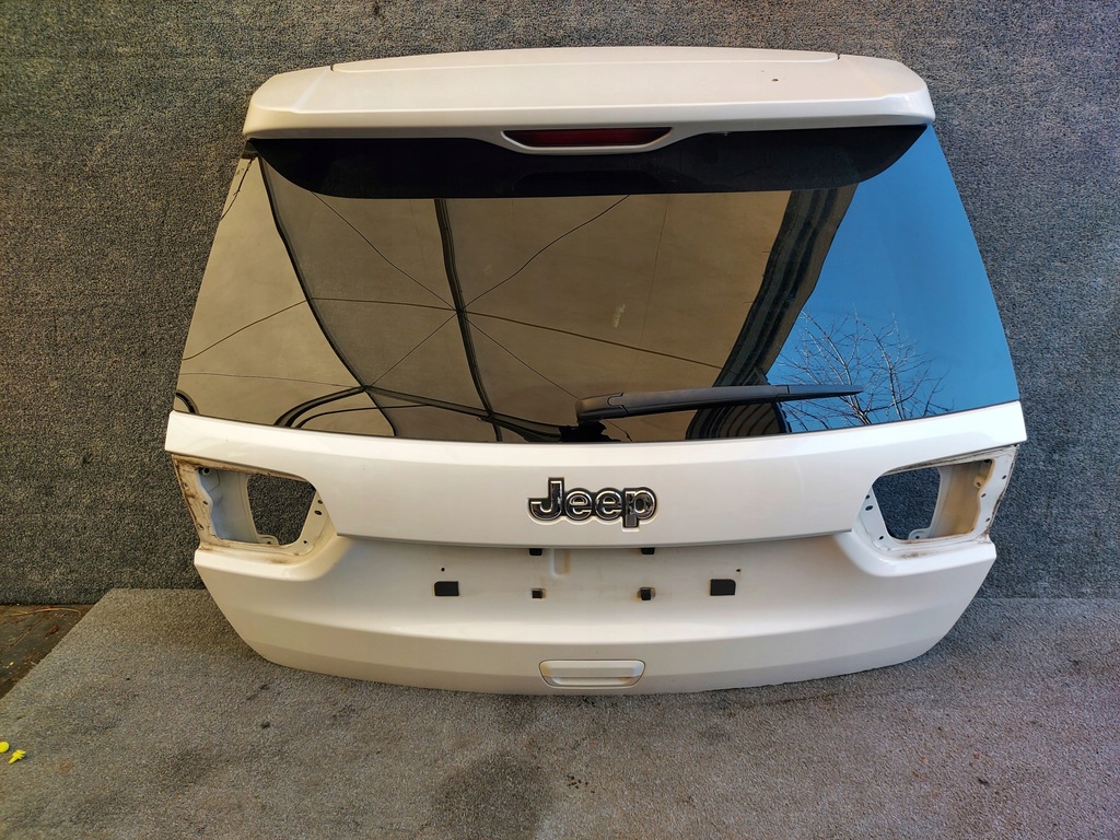 фото №1, Jeep grand cherokee wk2 кришка багажника багажника pwd