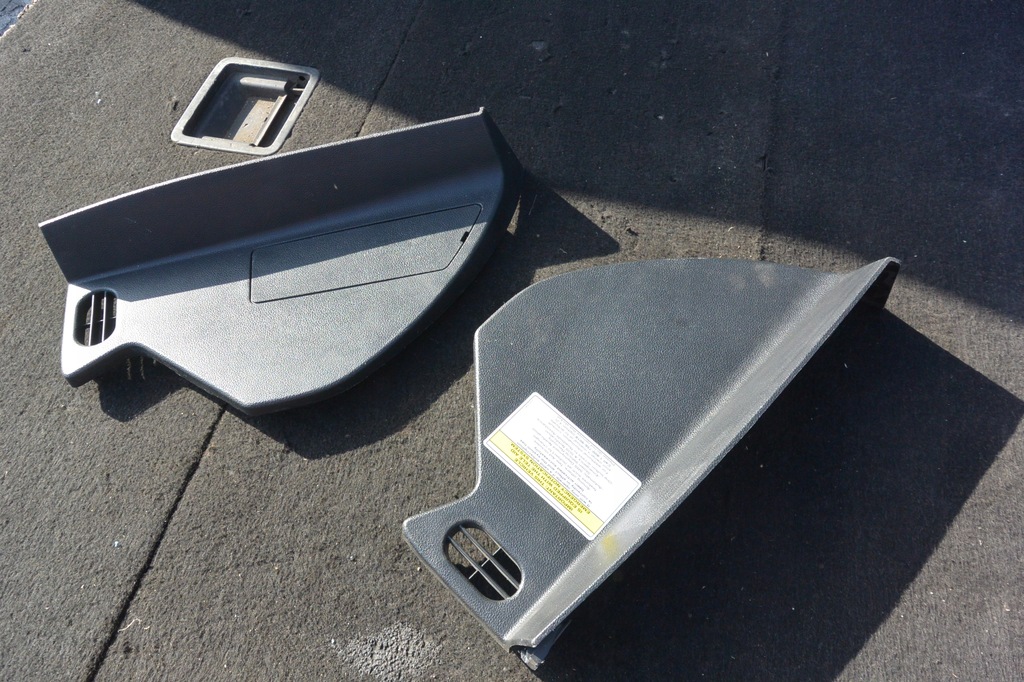 фото №1, Заглушка панели правая левая kpl mercedes r w251