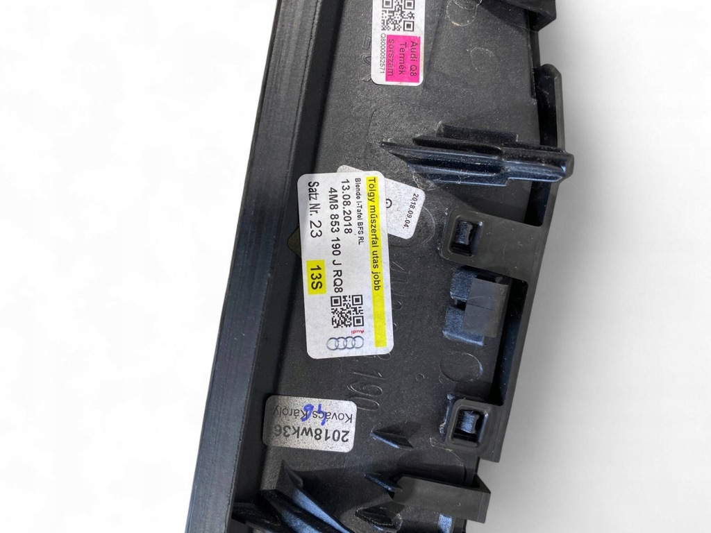 фото №14, Audi q8 рамка бардачка панели приборной панели