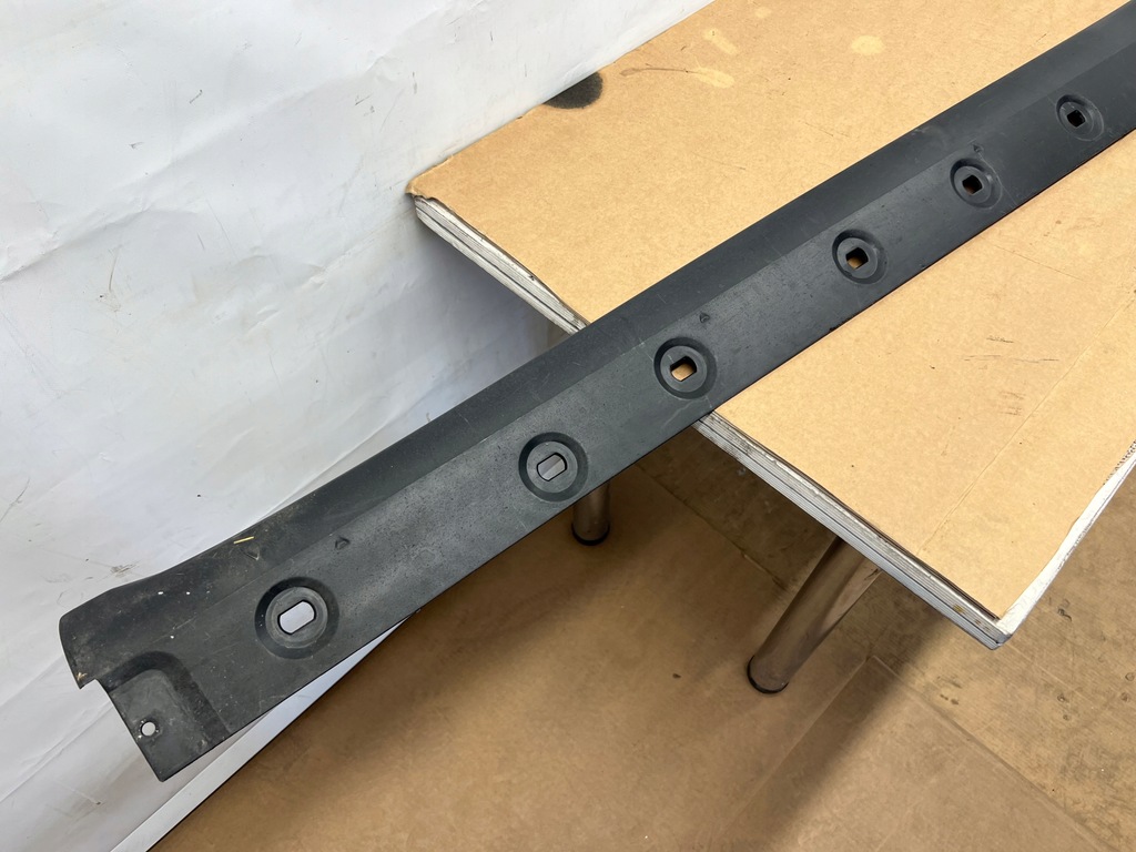 фото №8, Porsche оригинальный номер 99150459501 молдинг порог