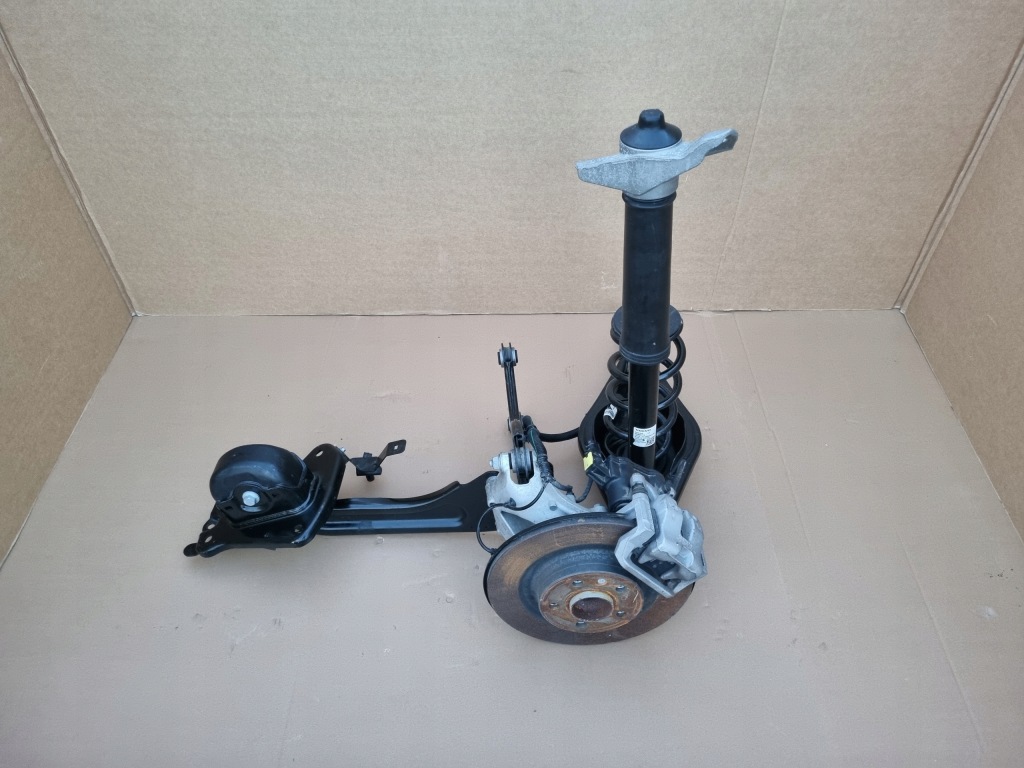 фото №1, Volvo xc40 лівий задня важіль амортизатор поворотний кулак підвіска ліва kpl