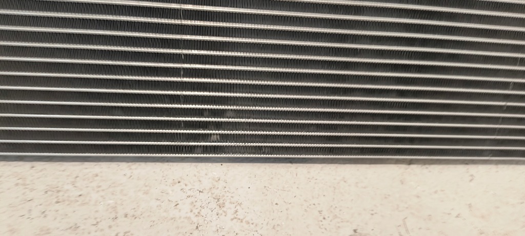 Радіатор кондиціонера tesla model 3 17- Доставка