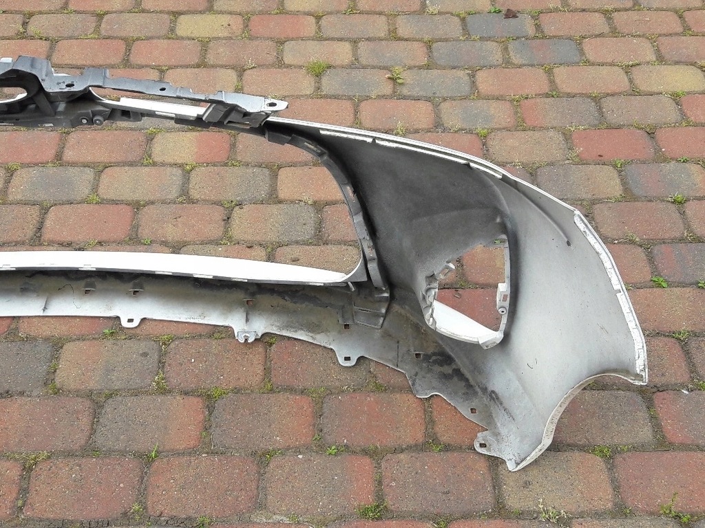 фото №12, Yaris iii 1 lift i hybrid бампер перед 52119-0d660 14-17