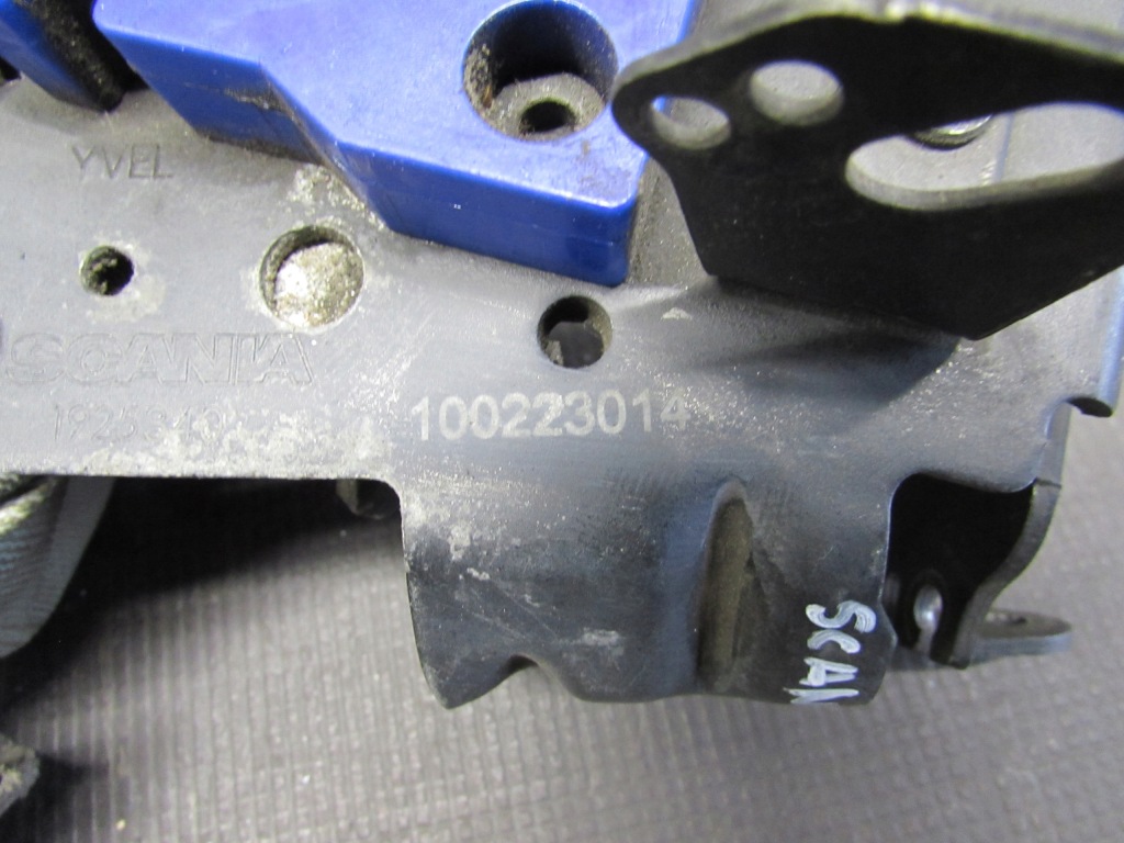 фото №7, Замок капот левый перед 1925340 scania r 12-16r