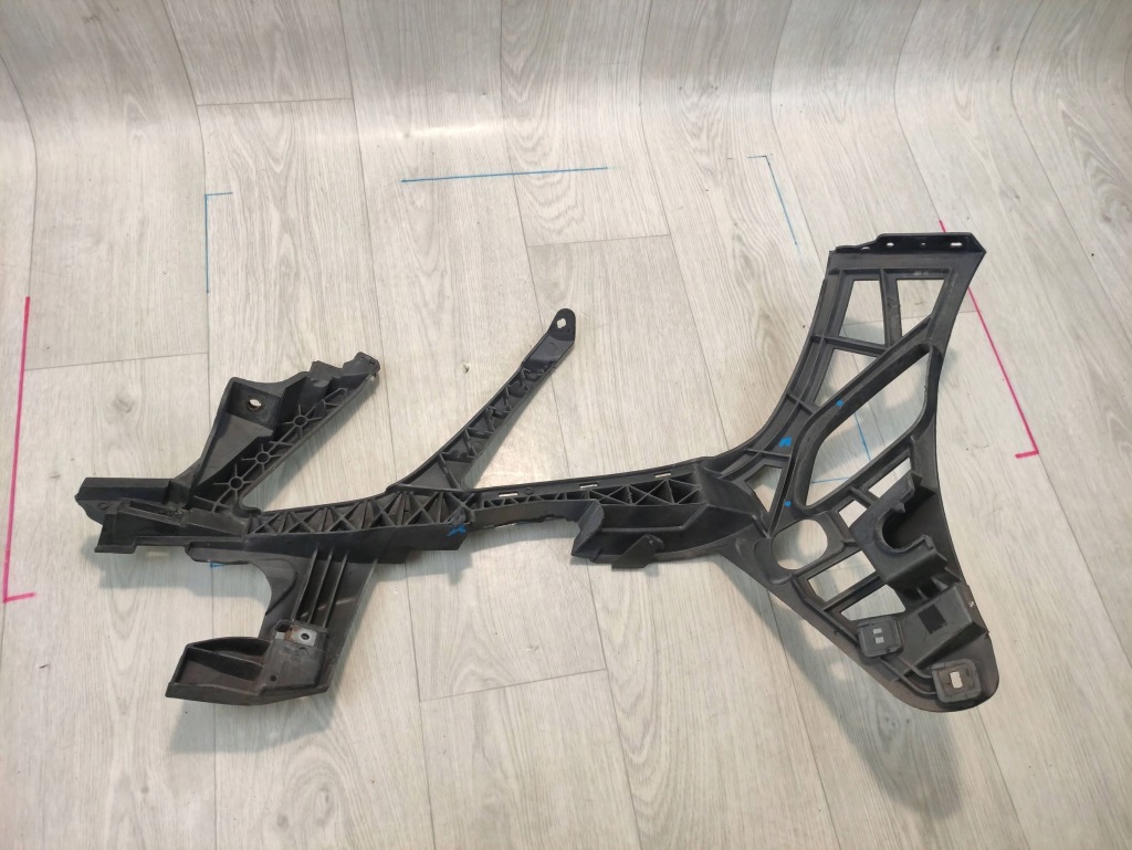 Mercedes e-klasa w323 направляющая кронштейн бампера правый перед a2128852265 с Разборки