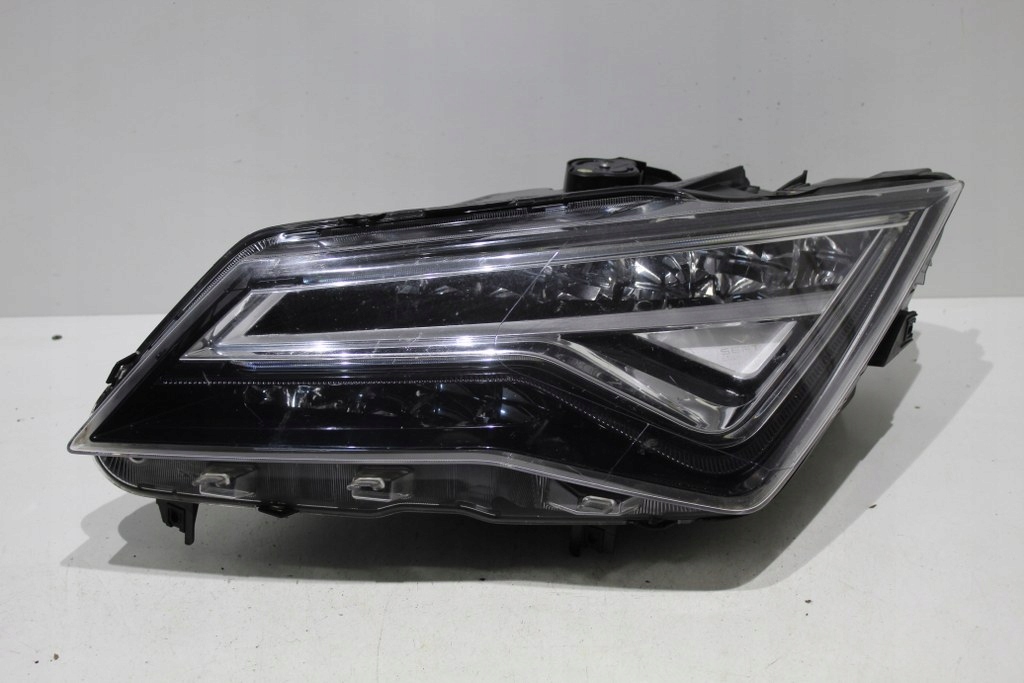 Купити Seat ateca full led лівий фара перед ліва
