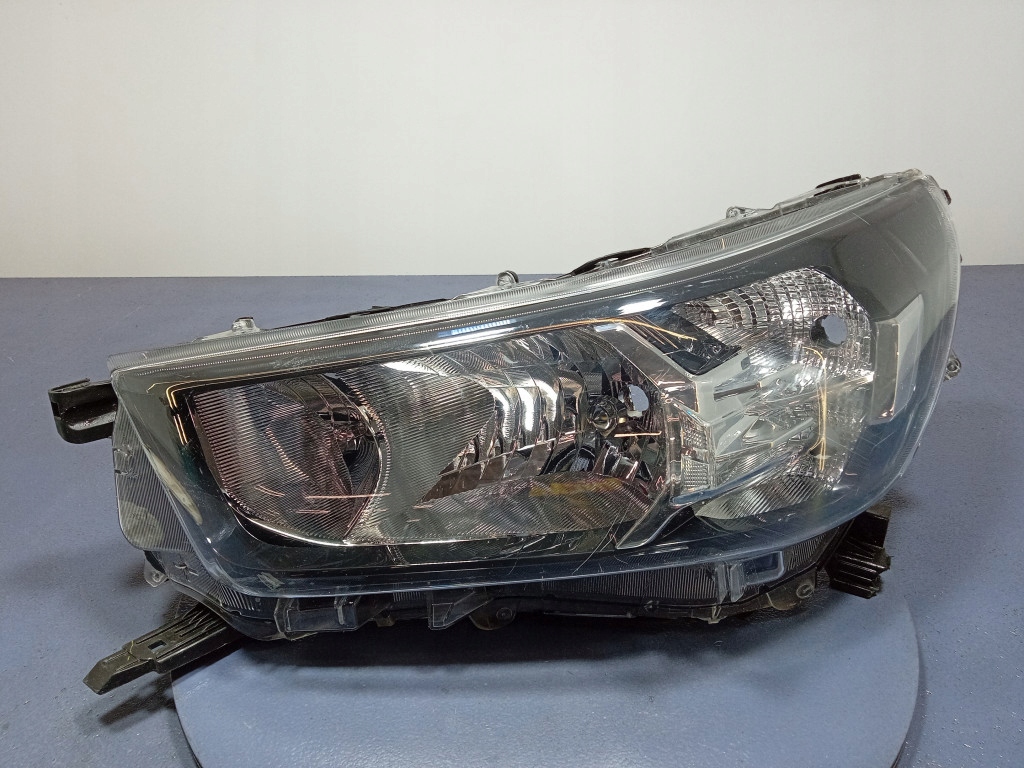 фото №1, Toyota hilux viii lift фара левый 81150-0kk60