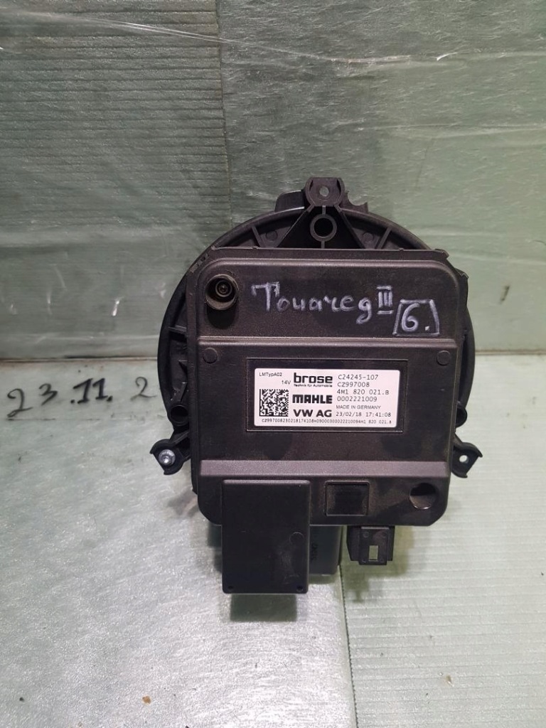 фото №1, Вентилятор вентилятор vw touareg iii 4m1820021b