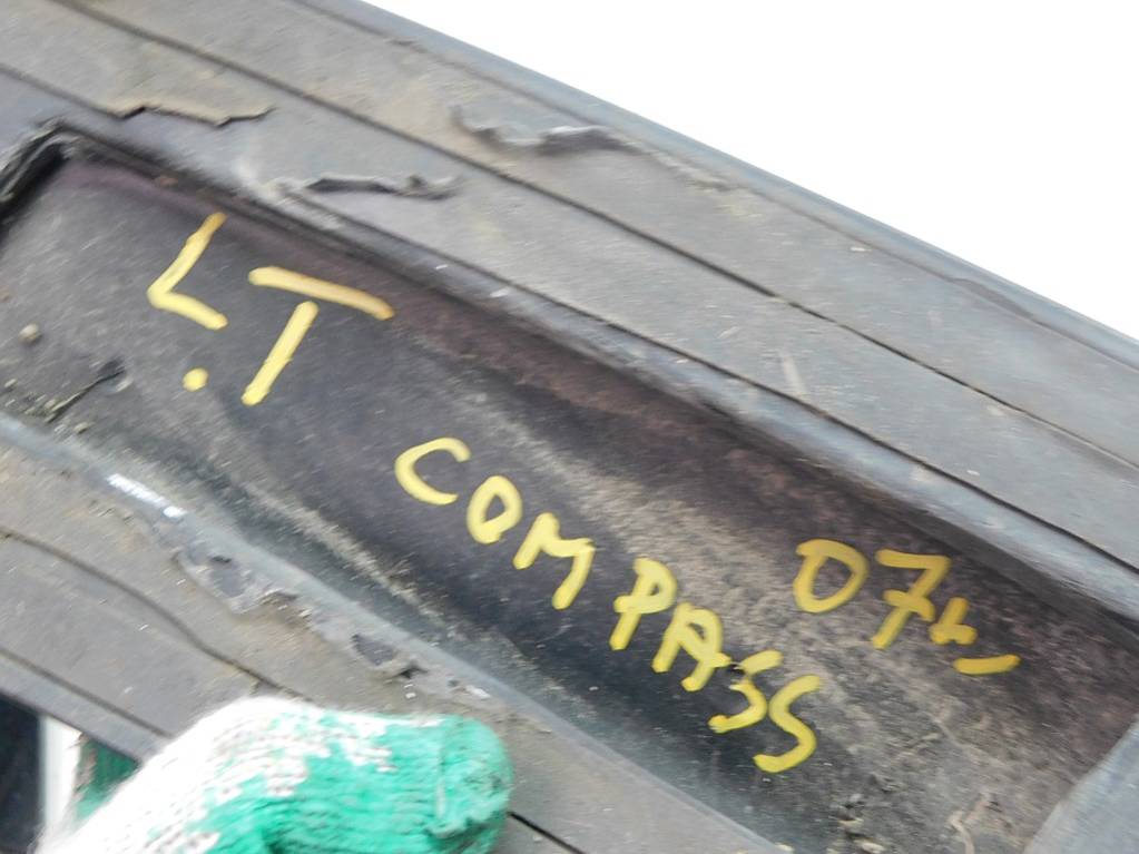 фото №6, Jeep compass i 2007r молдинг накладка левый задняя