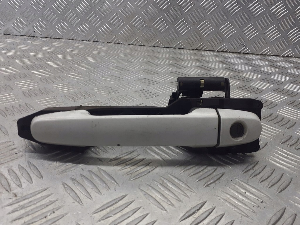 фото №1, Ручка левая передняя наружная toyota corolla e12 2.0 d4d 232986