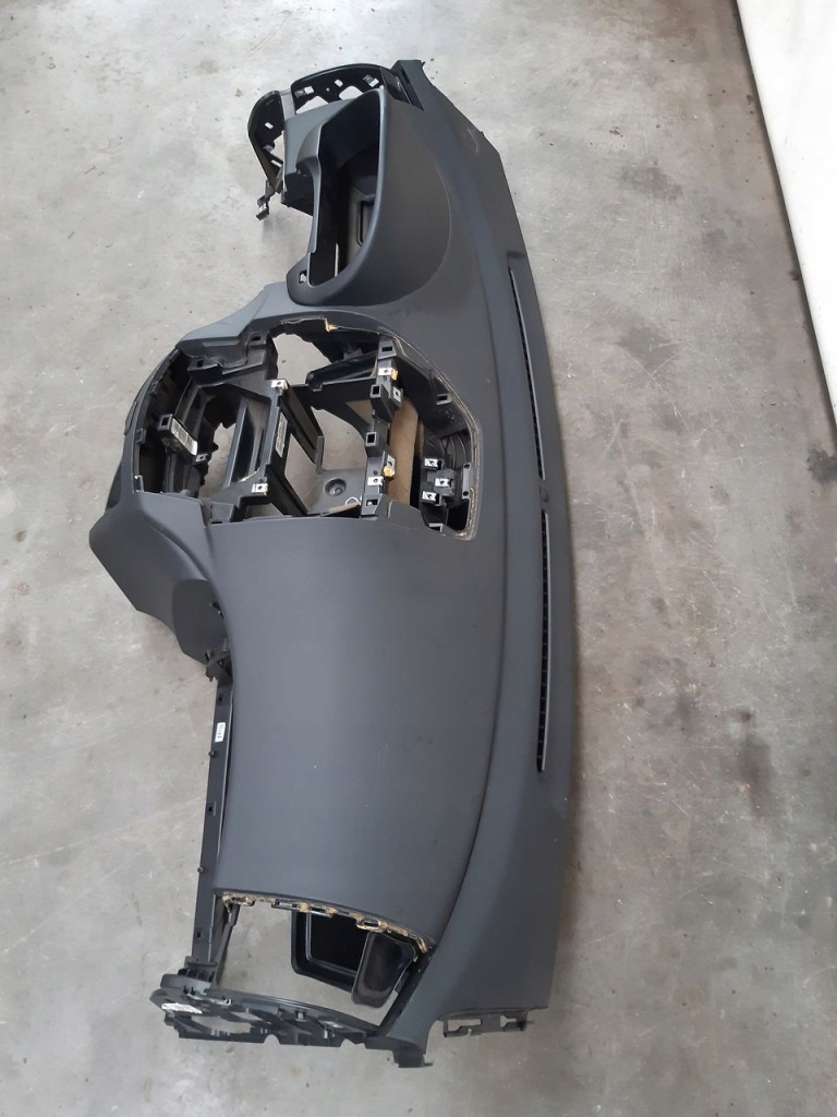 фото №9, Приборная панель консоль ремни hyundai i30 1,4 16v