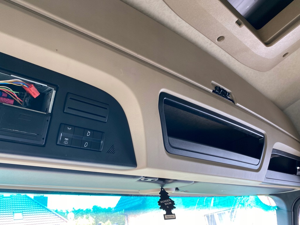 фото №1, Mercedes actros mp4 - полиця верхній кабіни консоль schowski - streamspace