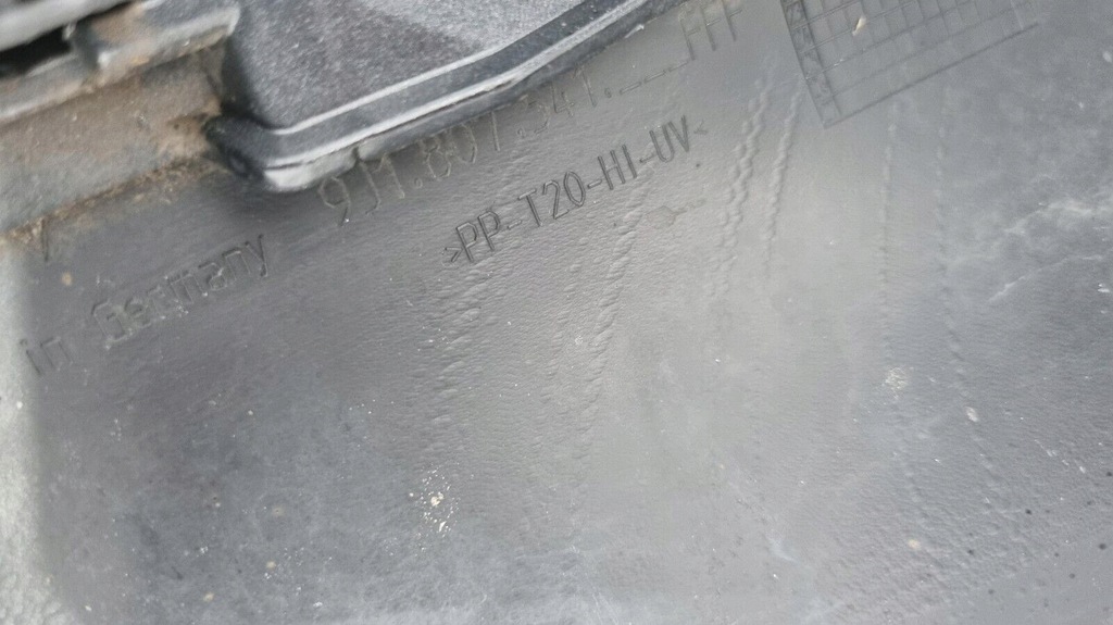 фото №15, Porsche taycan 9j1 бампер передній 9j1807221d