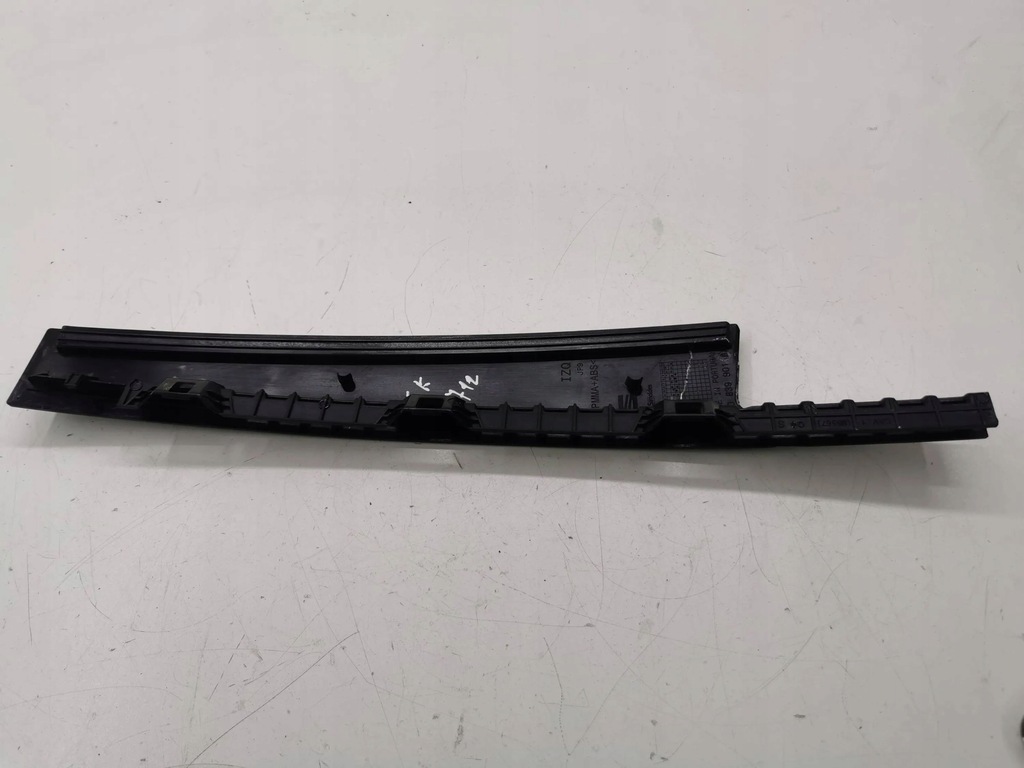 фото №5, Seat ibiza v kj левая сторона молдинг прокладка стекло дверь задних