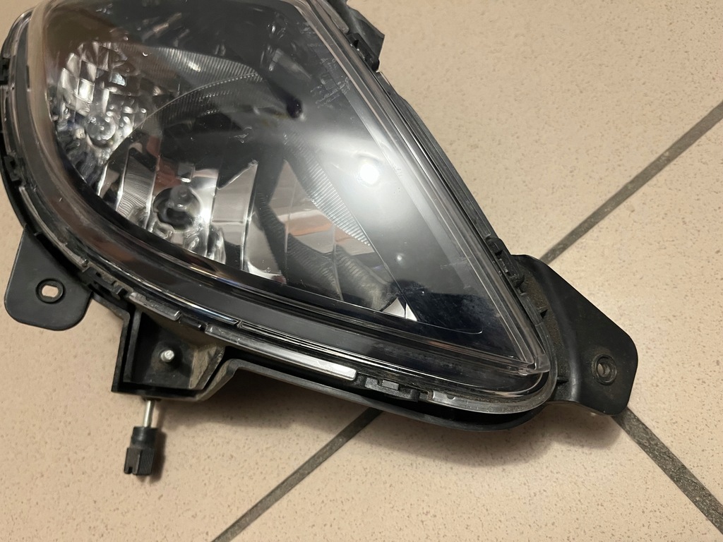 фото №7, Hyundai ix20 ix-20 10- лампа противотуманная фара правый